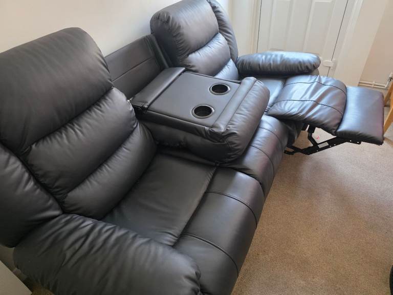 Faux leather Black reclining 3+2 seater