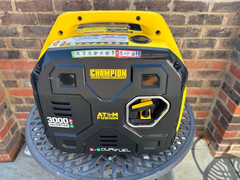 Champion 3000 Watt Dual Fuel Inverter Generator. Propane or Petrol. Atom Fusion.