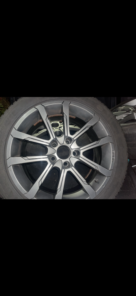 18” momo quantum evo wheels