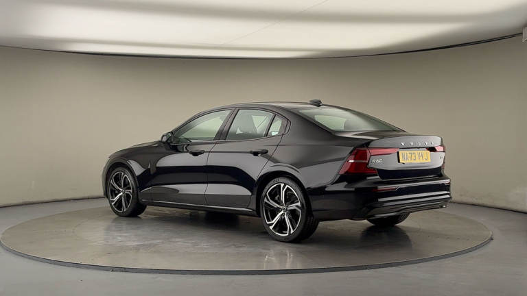 2023 Volvo S60 Plus Dark B5 (250 hp) Saloon Petrol/Electric Hybrid Automatic