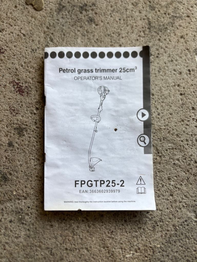Free B&Q Petrol Grass Trimmer 25cm³ FPGTP25-2 – Good Condition