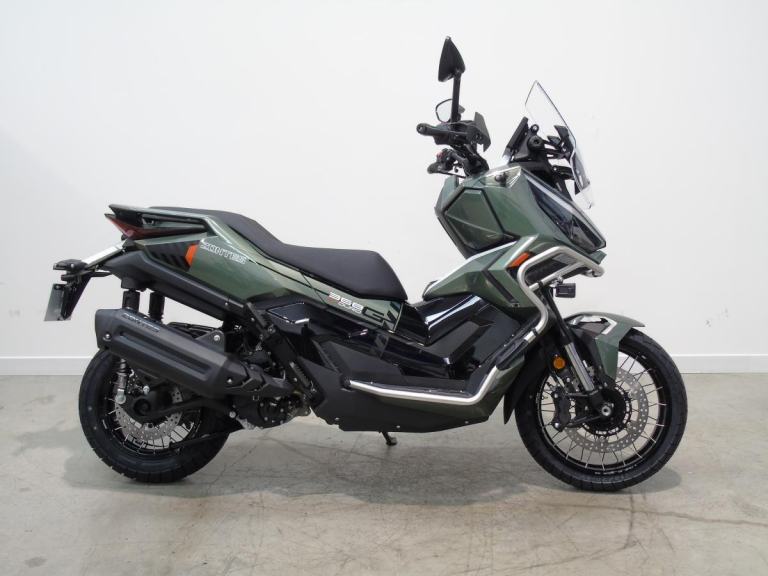 NEW 2026 Zontes ZT368T/G Adv Scooter, Heated Seat & Grips 2 Year Warranty