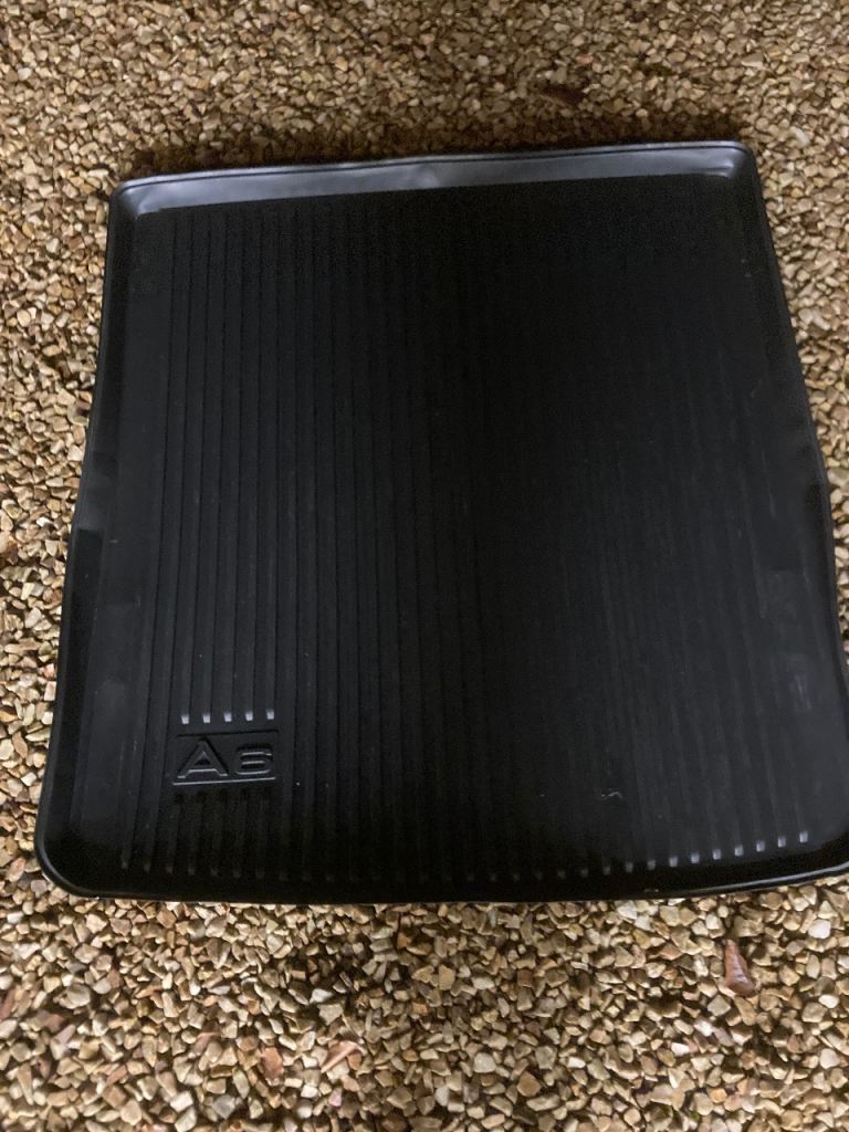 BOOT LINER FOR AUDI A6