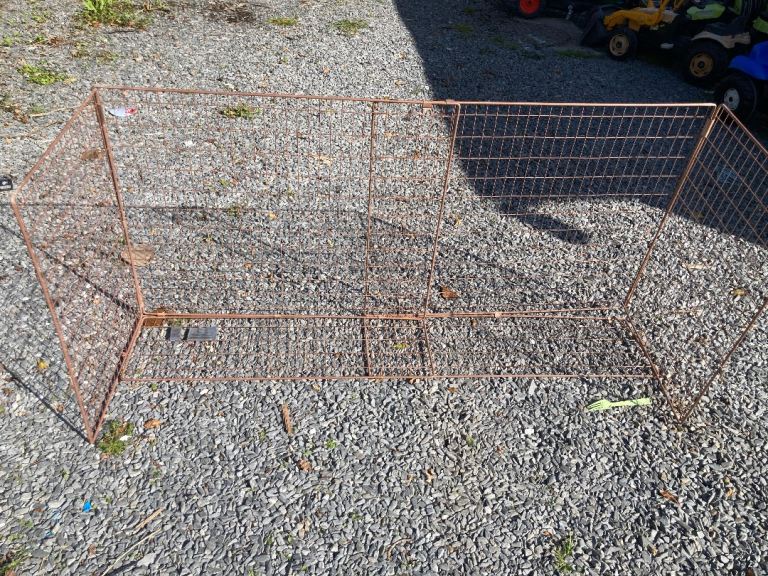 Metal Garden Enclosure / Pet Run