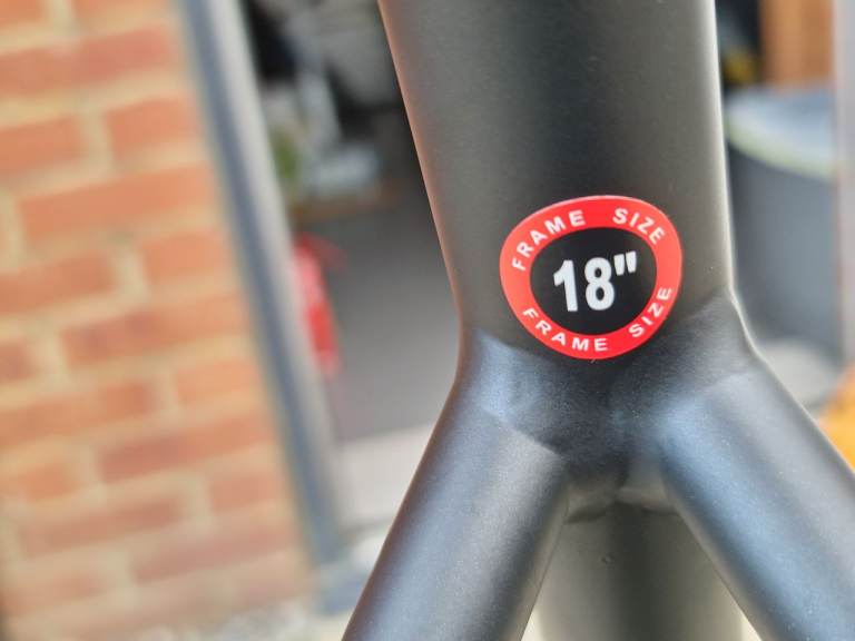 VOODOO Mambo-E, 18" MEDIUM FRAME, electric bike 36V trekking E-Bike Mid Drive motor MTB Dropper Post