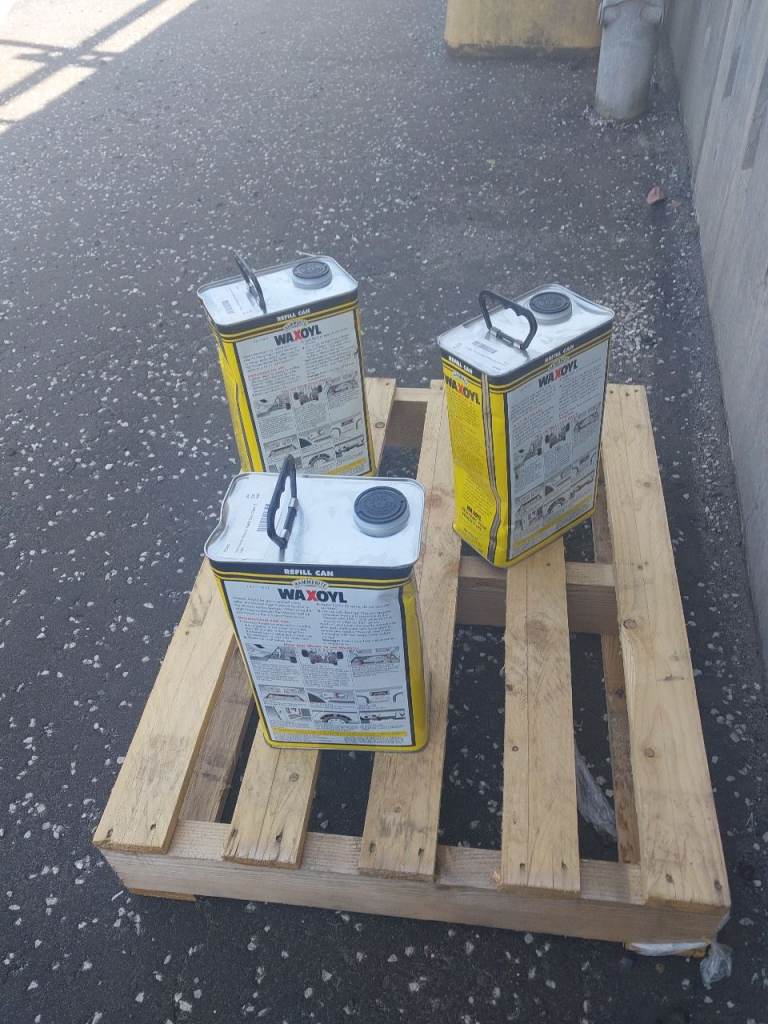 Hammerite Waxoyl - Clear 3 x 5L tins. £110 O.N.O.