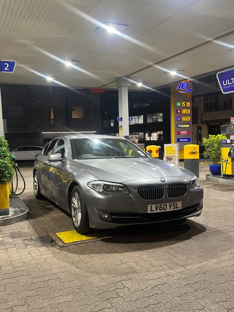 BMW 2011 520D F10 automatic BUSINESS CLASS FULL SPEC LOW MILLEAGE