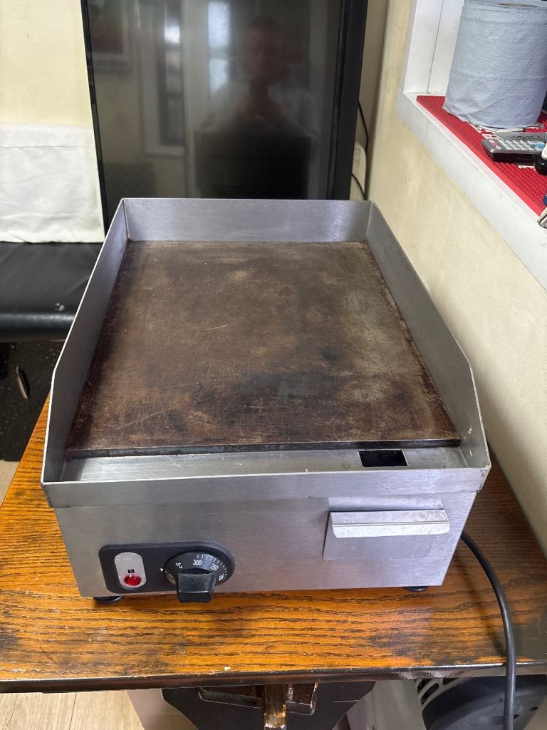 Commercial Electric Griddle / Flat Top Grill – Good Working Order