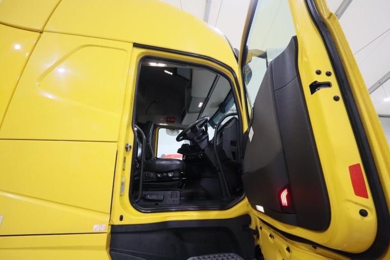 2020 (70 PLATE) Volvo FH460 6x2 Euro 6 Tractor Units