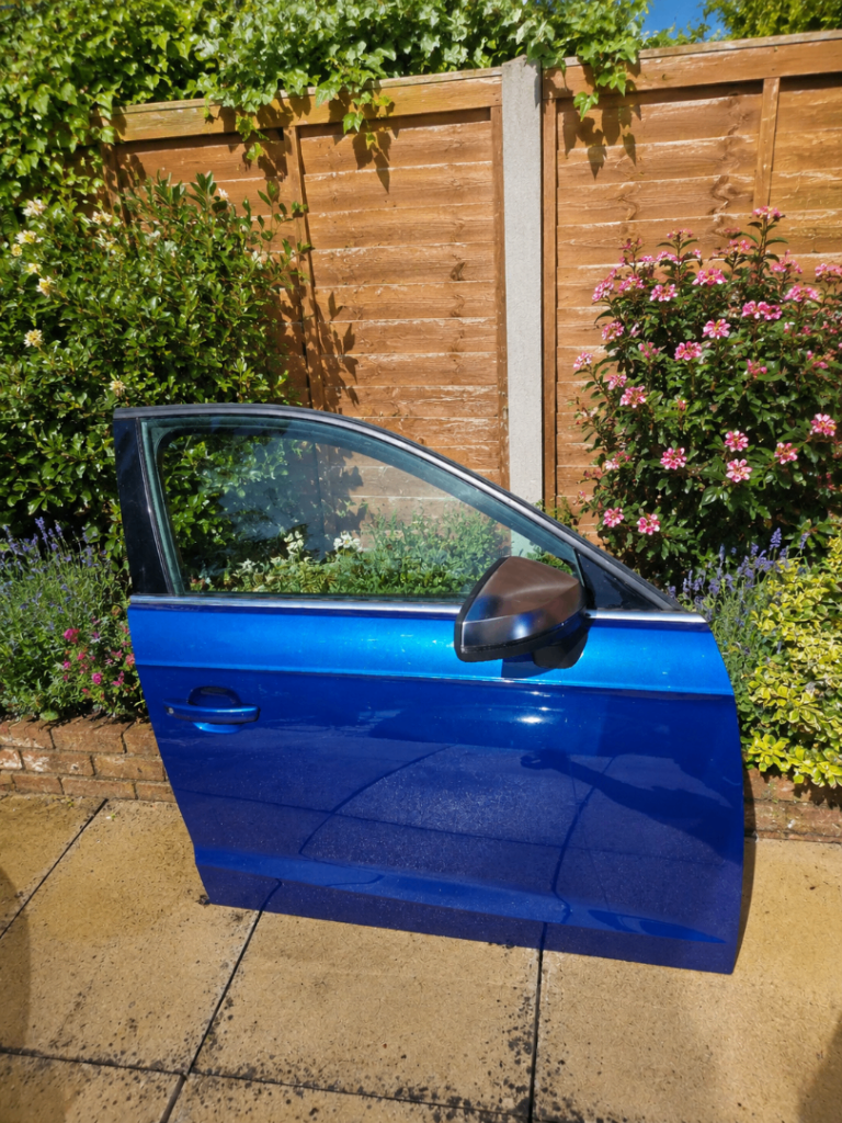Audi A3/S3 Genuine parts Sepang Blue LY5Q 