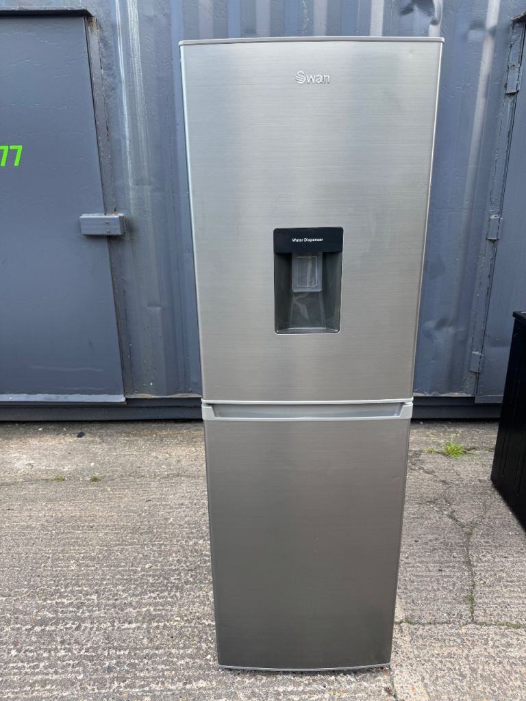 Swan Fridge Freezer 6Ft Silver 
