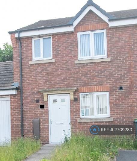 3 bedroom house in Pel Crescent, Oldbury, B68 (3 bed) (#2709283)