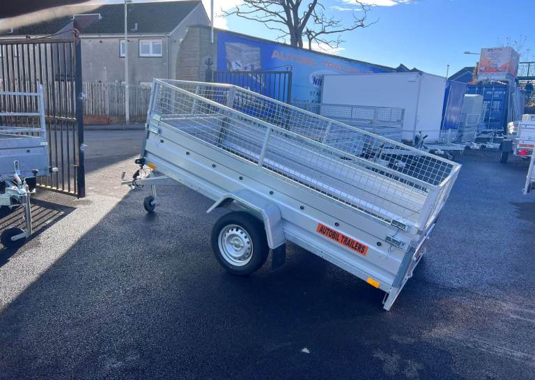 BRAND NEW 8,7FT X 4,2FT SINGLE AXLE TRAILER WITH 40CM MESH 750KG UN BRAKED