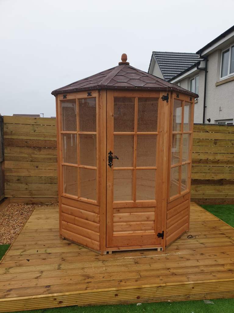  6x6 Octagonal Summerhouse 15mm T&G on sale DELIVERY FLATPACK ONLY
