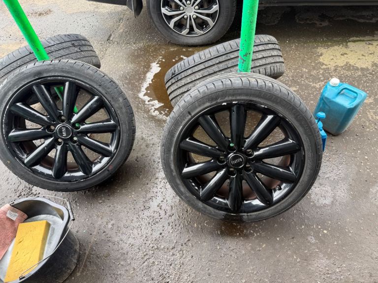Mini Cooper Alloy Wheels £125