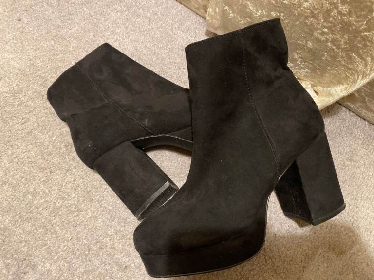 Black, Block-Heeled Suede-Effect Ankle Boots - Size 3