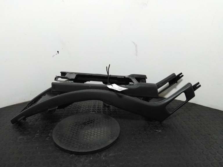 Aston Martin Db9 Center Console Frame 2004-2018 2 Door Coupe Centre 8d3311801aa