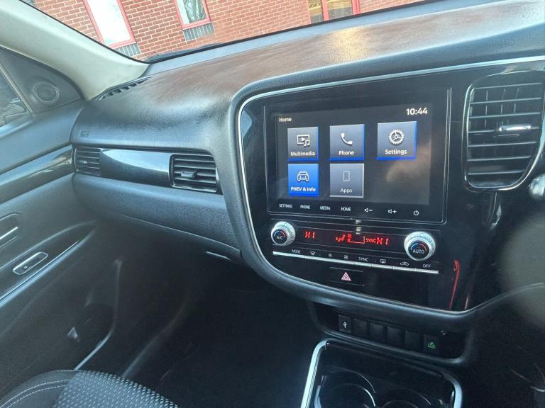 2019 69 Mitsubishi Outlander 2.4 PHEV Reflex Plus Automatic Commercial 30,000 mi