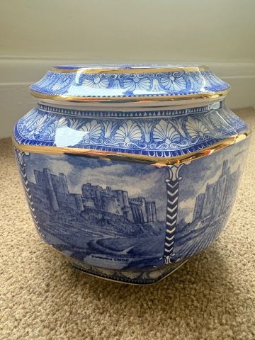 Ringtons Millennium Castle Jar（2000年限定） Ringtons Millennium Castle Jar – Blue & White Ceramic, New in Box