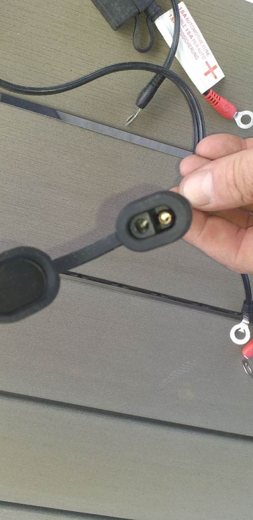 Charges cable 