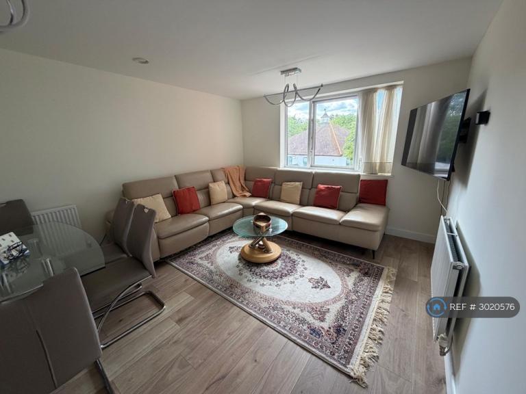 2 bedroom flat in George Court, Hayes, UB3 (2 bed) (#3020576)