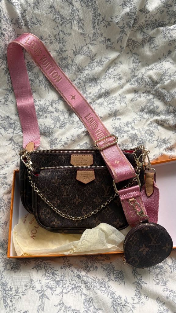 Louis Vuitton crossbody bag