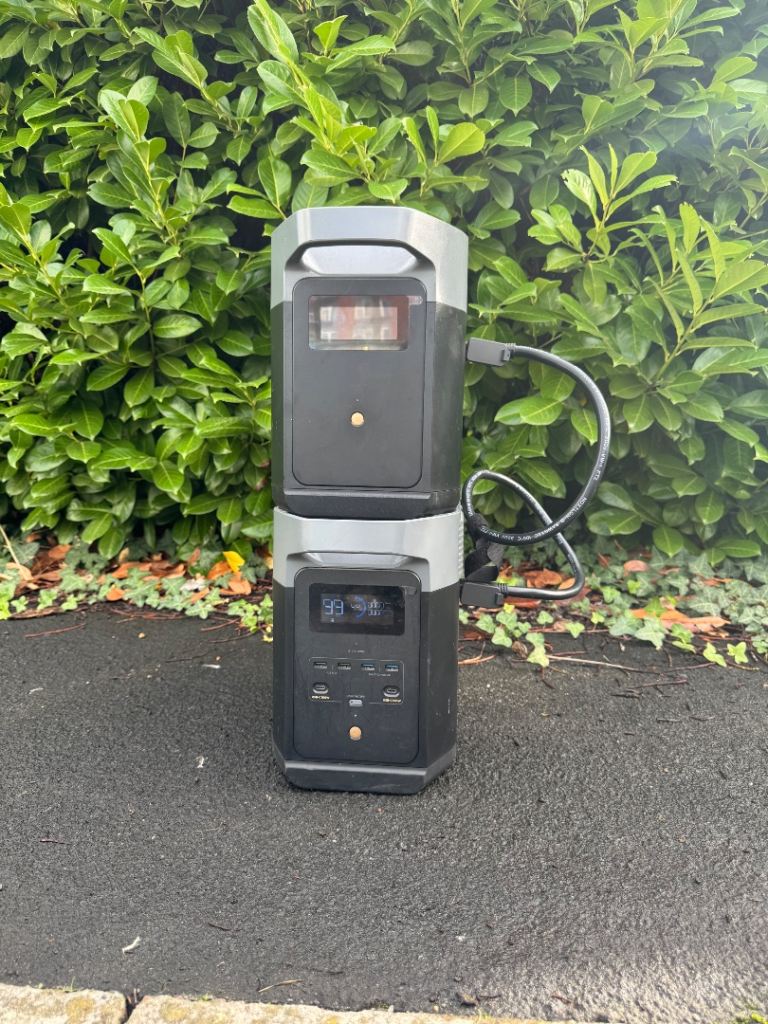 2KW Eco Flow Delta 2 & smart lithium battery stack 