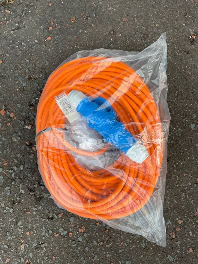 Caravan mains hook up lead brand new 25m 16 amp