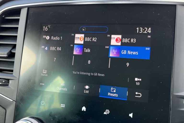 2022 Renault Megane 1.6 E-TECH PHEV 160 Iconic 5dr Auto ESTATE PETROL/ELECTRIC Automatic