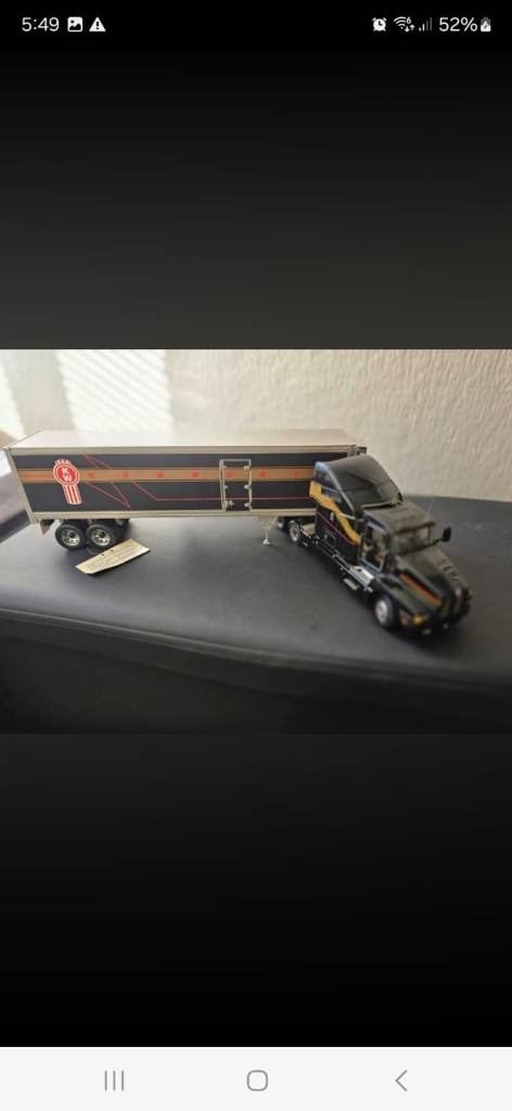Die cast refrigerator truck