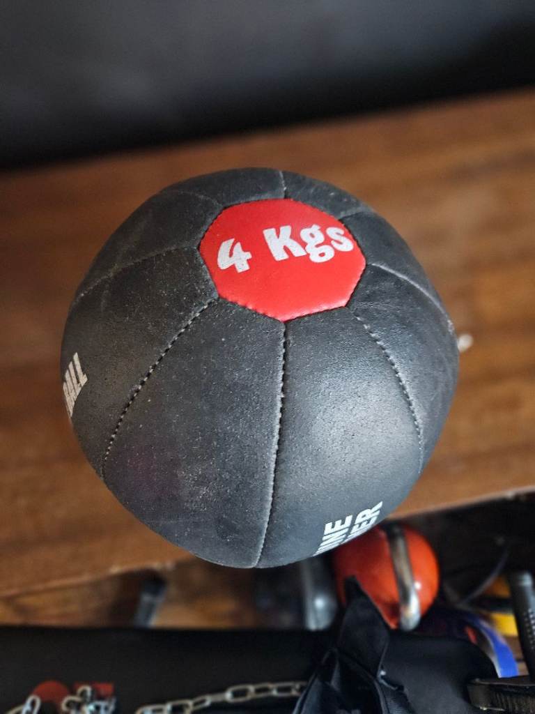 Medicine Ball 4kg £10