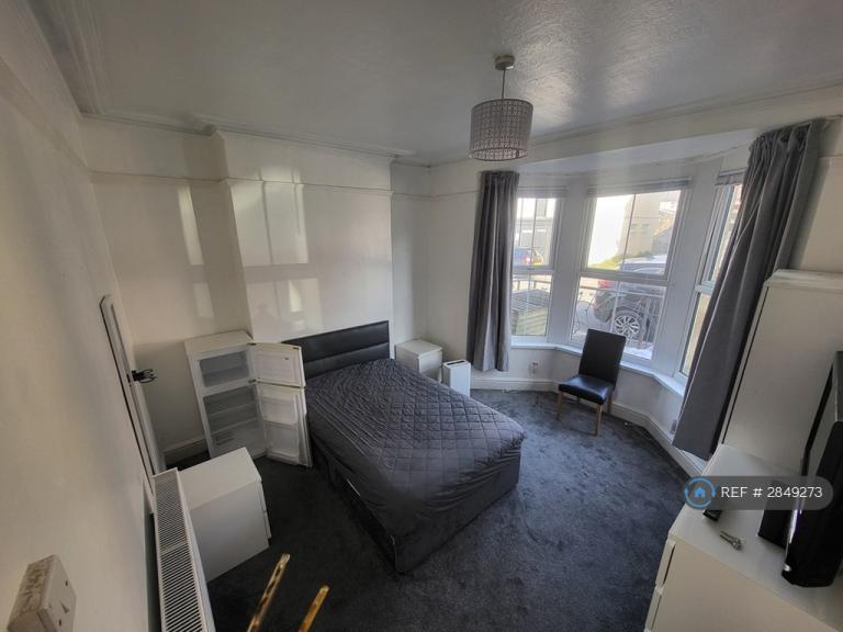 1 bedroom in Cowbridge Road, Bridgend, CF31 (#2849273)