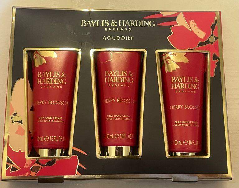 HAND CREAM WOMEN'S GIFT SET