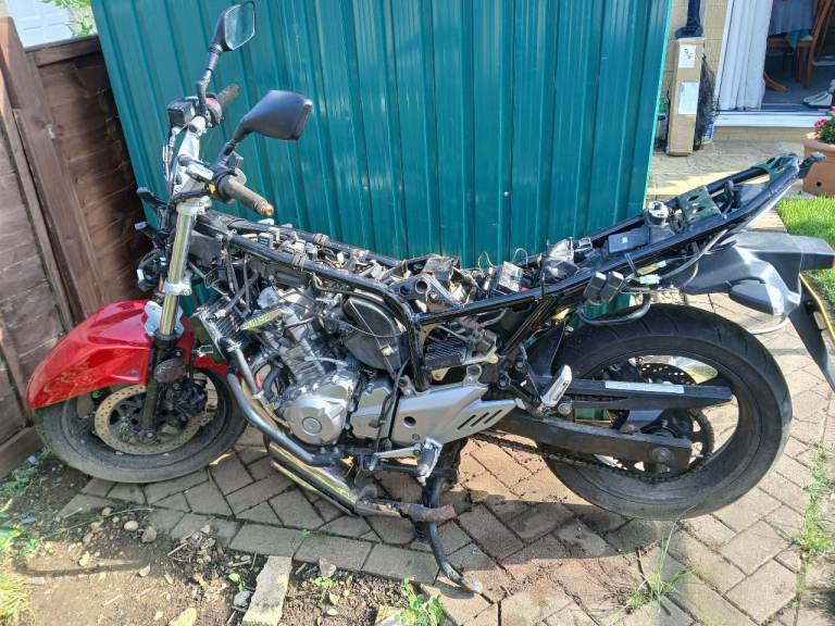 2 Suzuki, INAZUMAS, 2013 & 2014, 250cc spares or repair