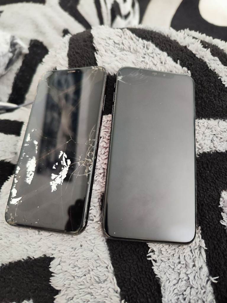 IPhone XS max 256gb Faulty for parts only 