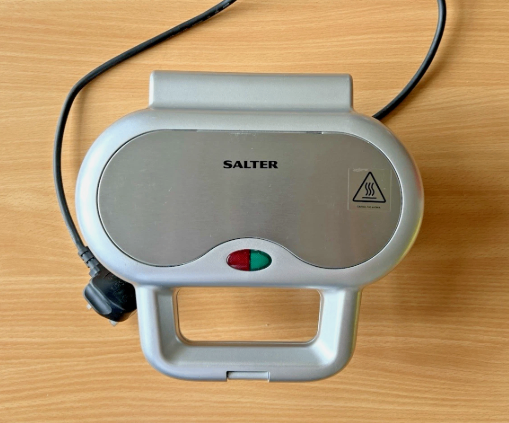 Salter Deep Fill Pie Maker - Great Condition