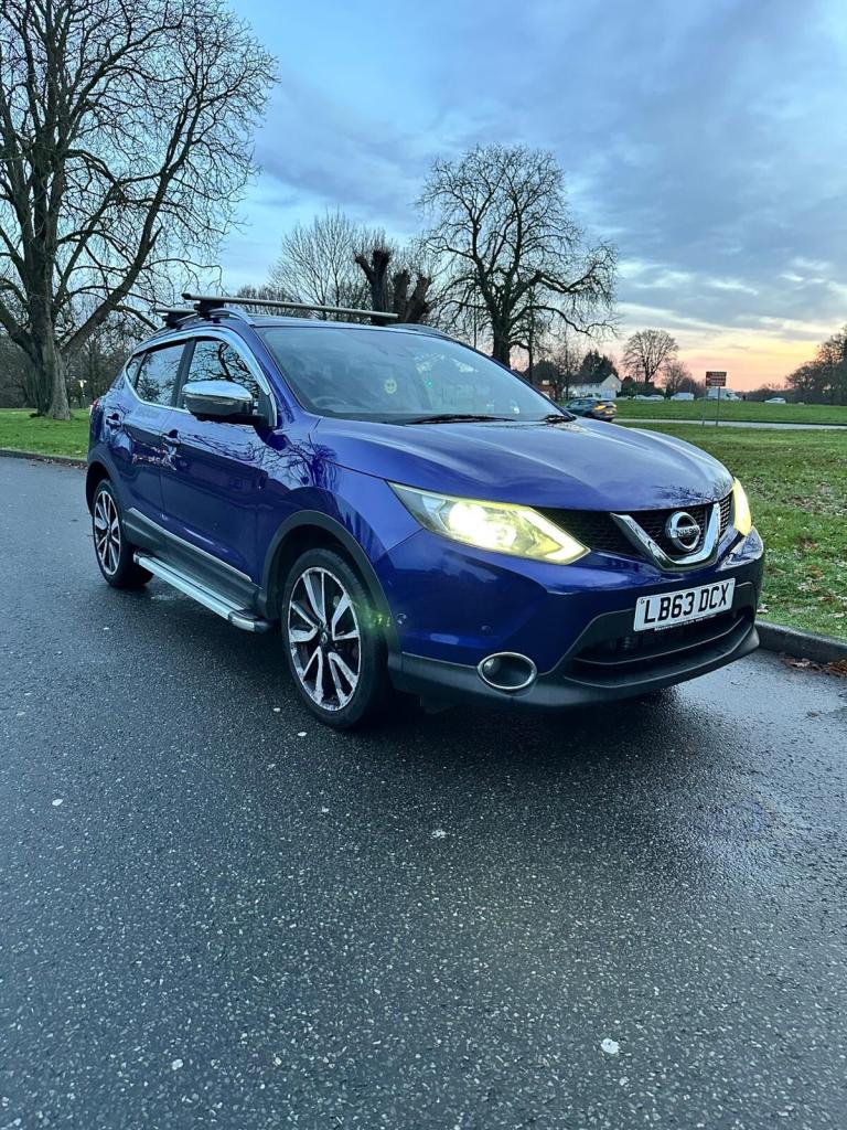 2014 Nissan Qashqai 1.6 dCi Tekna 5dr Xtronic HATCHBACK Diesel Automatic