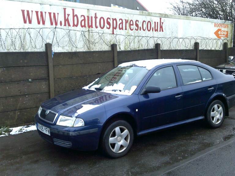 breaking for spares skoda octavia 2005 1.6 p