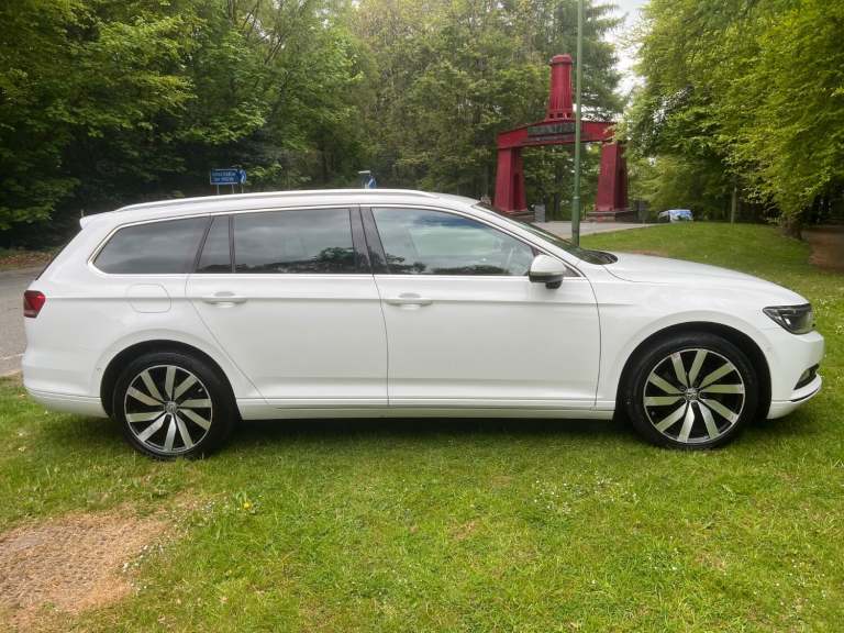 VOLKSWAGEN PASSAT 1.6 TDI BlueMotion Tech SE Business White Auto Diesel 2016