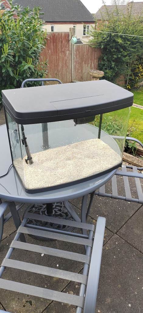 Fish tank 