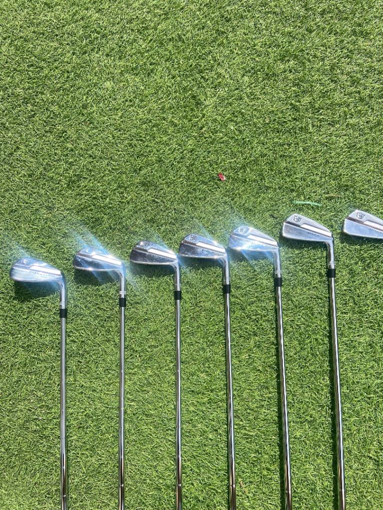 Wilson Staff Tour model Blades 4-pw almost new