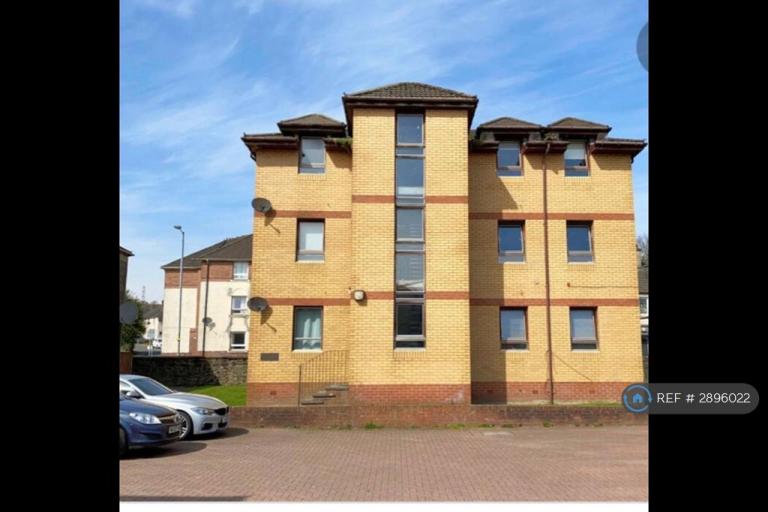 2 bedroom flat in Old St, Duntocher, G81 (2 bed) (#2896022)