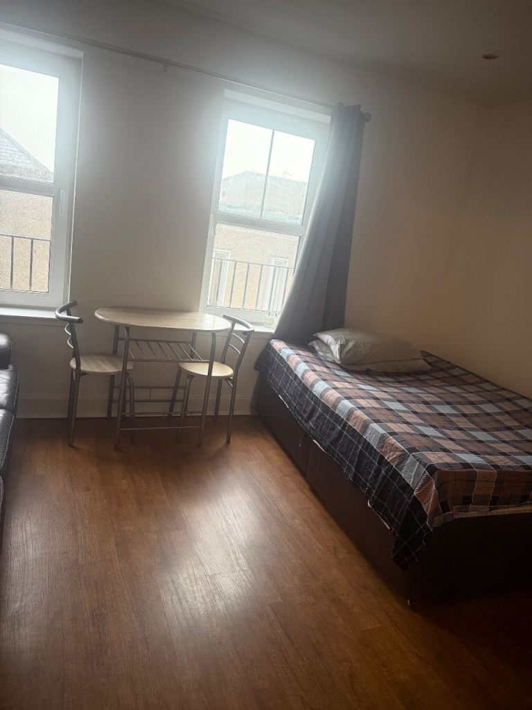 Double bedroom (share flat)