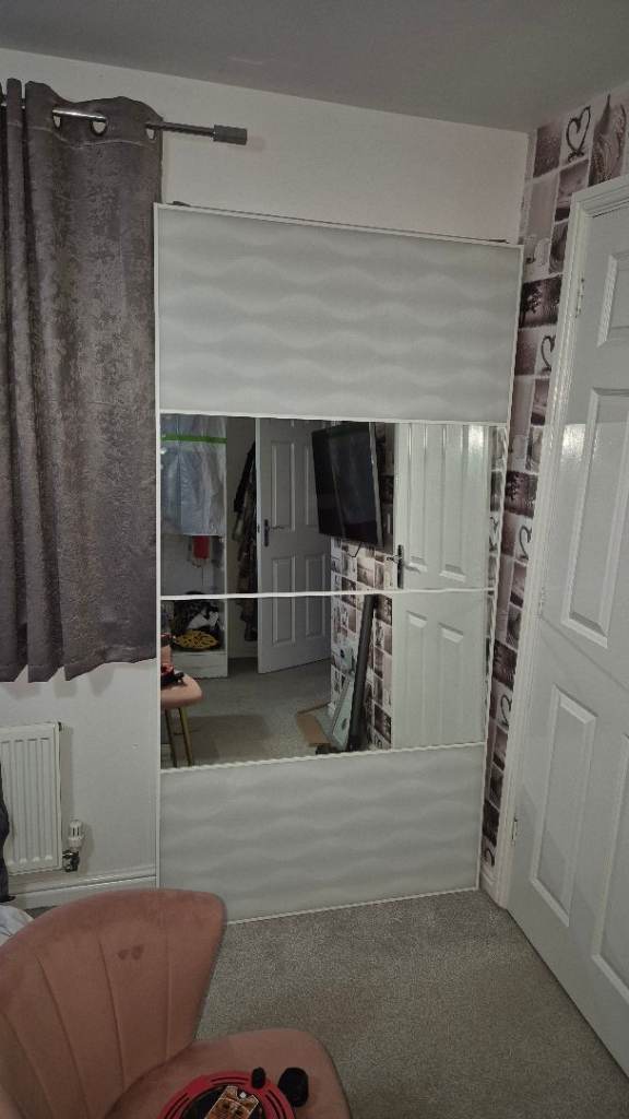 IKEA PAX Sliding Doors (200x201) – EXCELLENT CONDITION