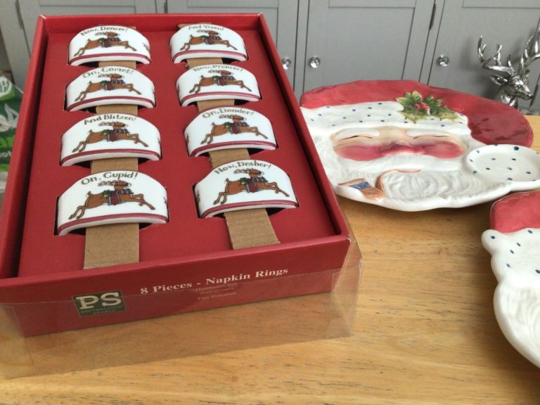 New PS Christmas Reindeer Napkin Rings - Set of 8