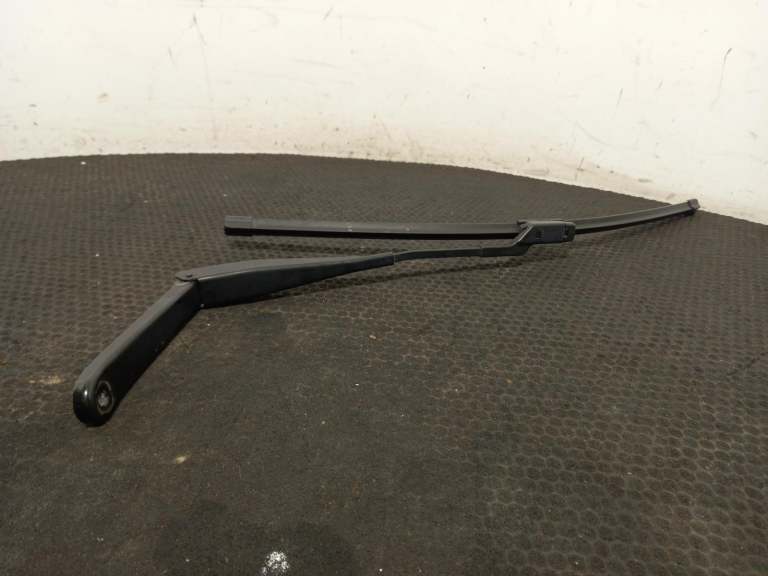 Ford Fiesta Wiper Arm 2008-2017 3 Door Hatchback