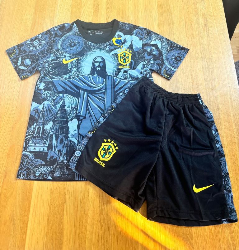 Nike Brasil Kids' Football Kit - Grey T-Shirt & Black Shorts (5-6 Yrs)