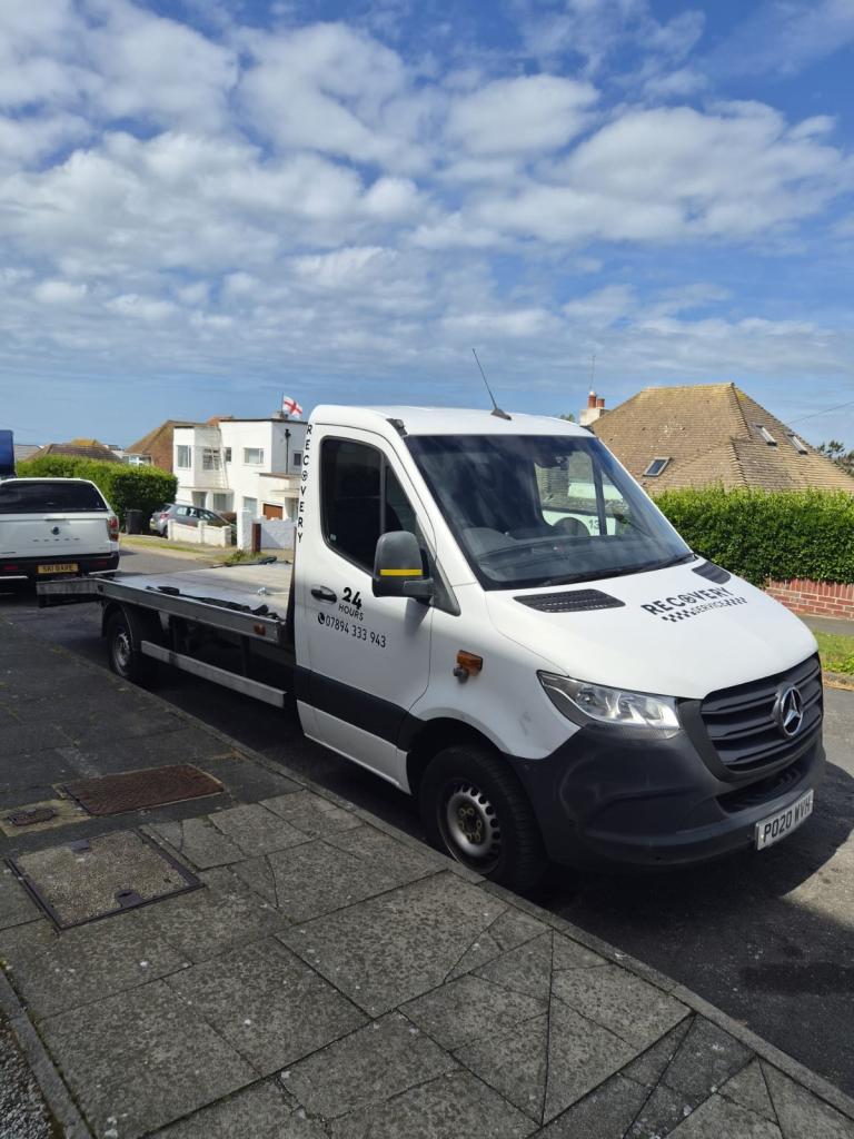Cheap Car Recovery, Transportation, breakdown services Brighton Nationwide
