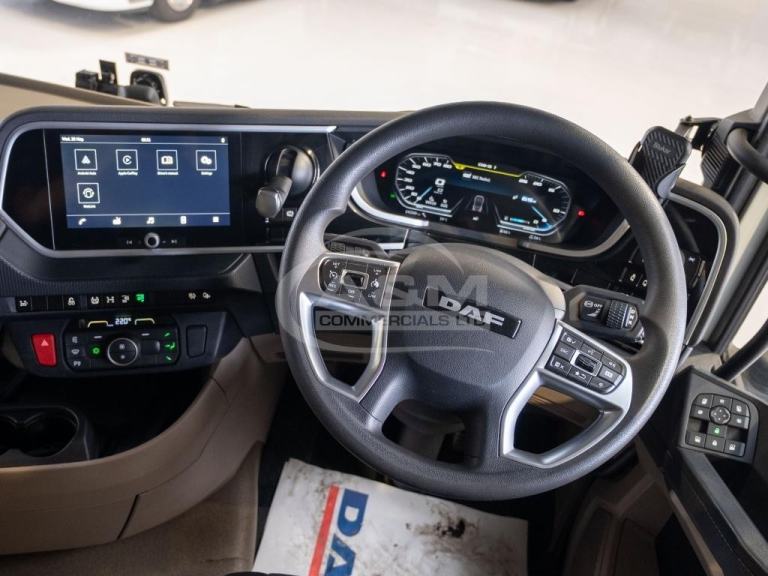 2023 (72) DAF XG 480 6X2 SMALL MIDLIFT