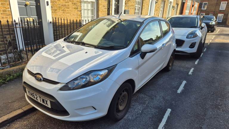 Ford, FIESTA, Hatchback, 2012, Manual, 1242 (cc), 3 doors
